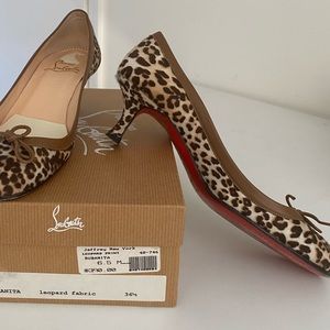 CHRISTIAN LOUBOUTIN PUMP SHOES, Size 6.5